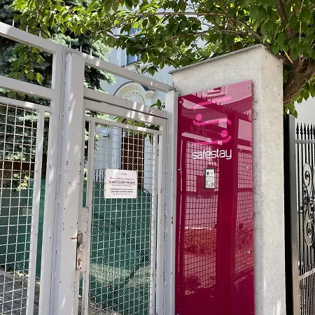 Safestay Presidential Palace * ברטיסלאבה