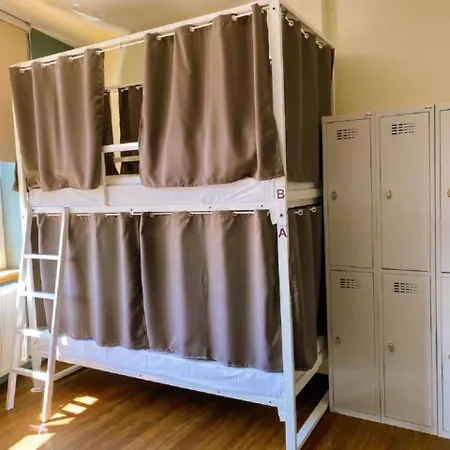 Хостел Safestay Presidential Palace