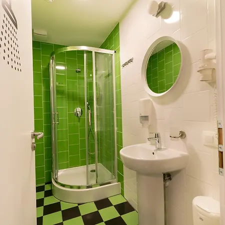 Хостел Safestay Presidential Palace