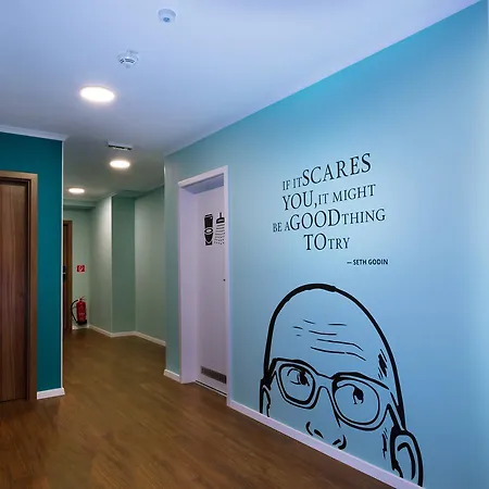 Safestay Presidential Palace Братислава